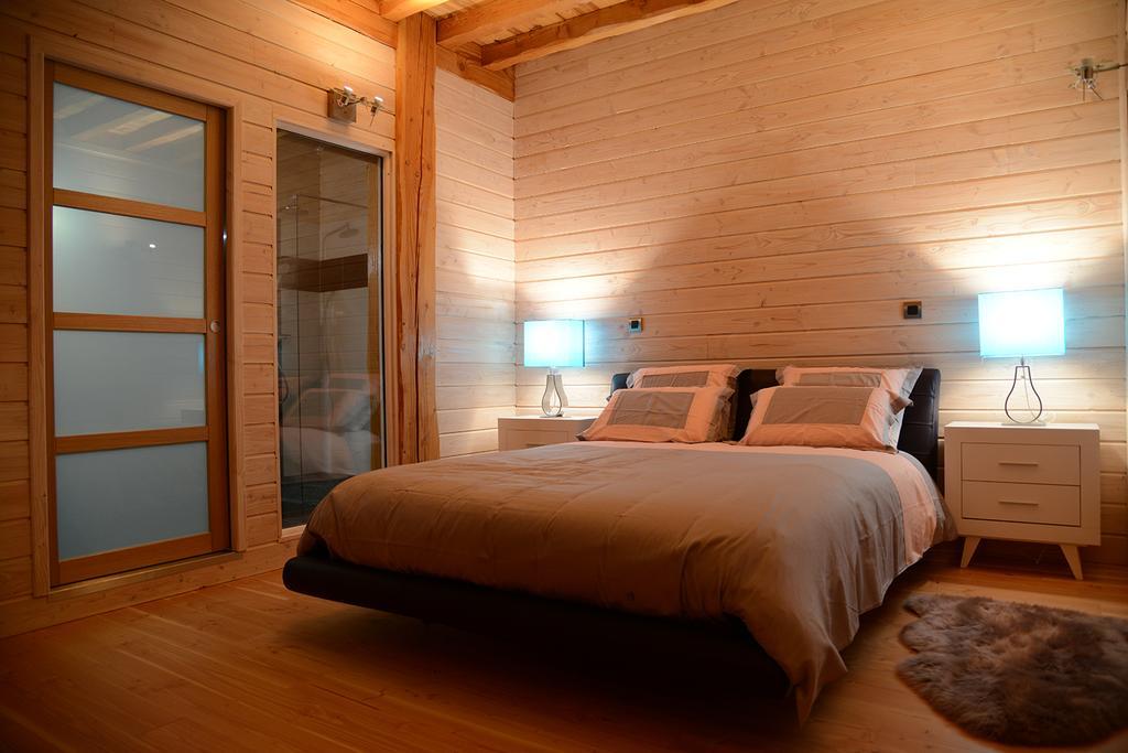 Domaine Du Mont Monnet - Chambre D'Hotes & Gite Longes ภายนอก รูปภาพ