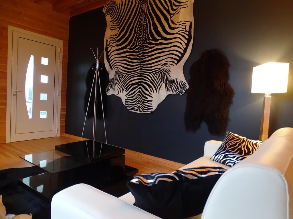 Domaine Du Mont Monnet - Chambre D'Hotes & Gite Longes ภายนอก รูปภาพ