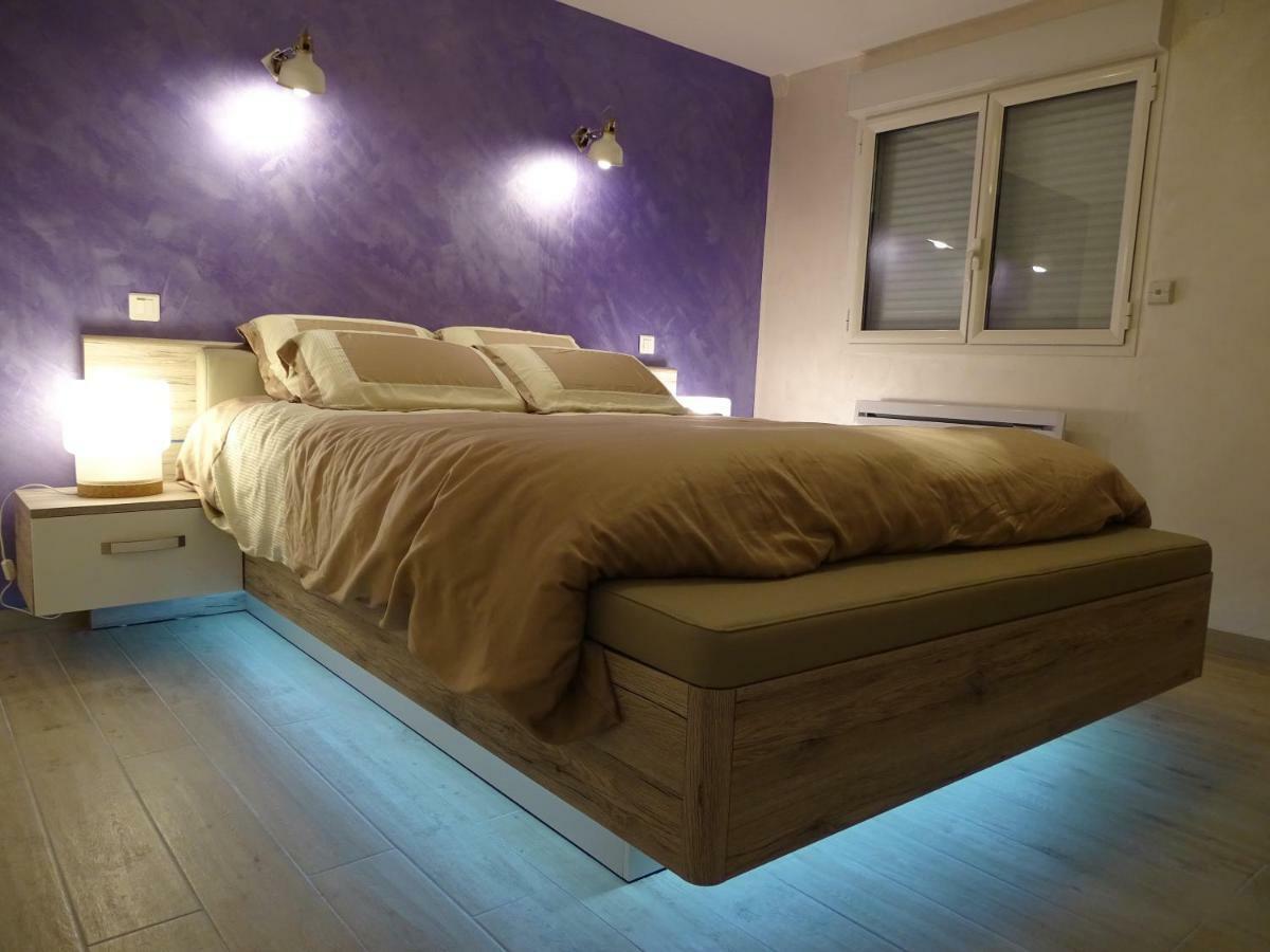 Domaine Du Mont Monnet - Chambre D'Hotes & Gite Longes ภายนอก รูปภาพ
